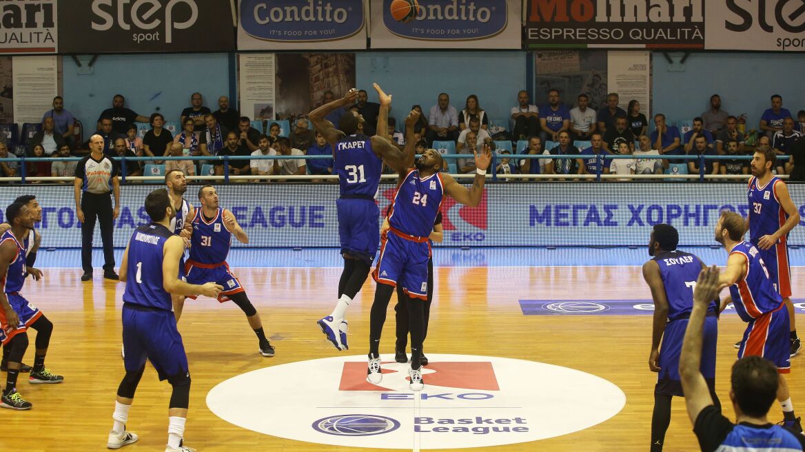 Basket League: Ηρακλής και Πανιώνιος έβαλαν τις ίδιες φανέλες και «ζάλισαν» τους διαιτητές