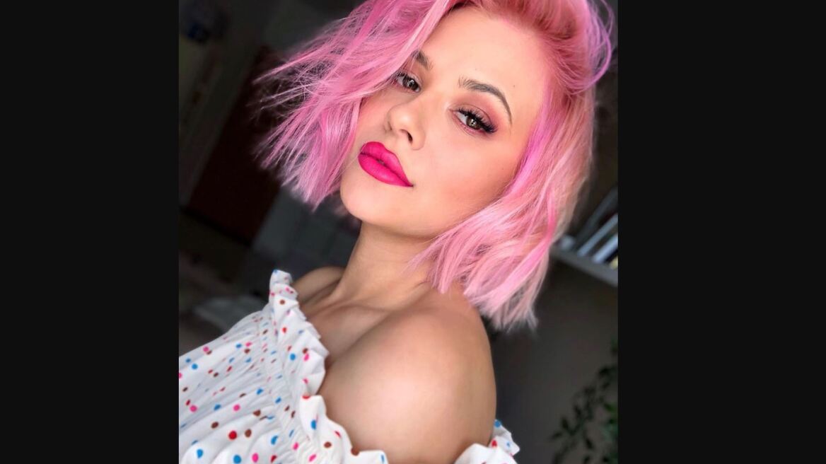 Η Λάουρα Νάργες έκανε ακόμα δύο νέα τατουάζ