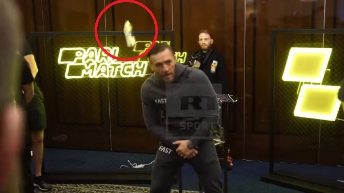 Η στιγμή που ένας Ρώσος επιτέθηκε στον McGregor και του πέταξε μπουκάλι 