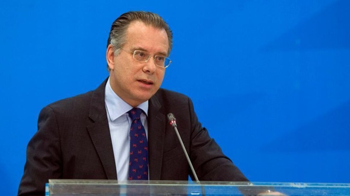 Κουμουτσάκος: Δεν βγαίνει τίποτα από τις τουρκικές απειλές για το προσφυγικό 