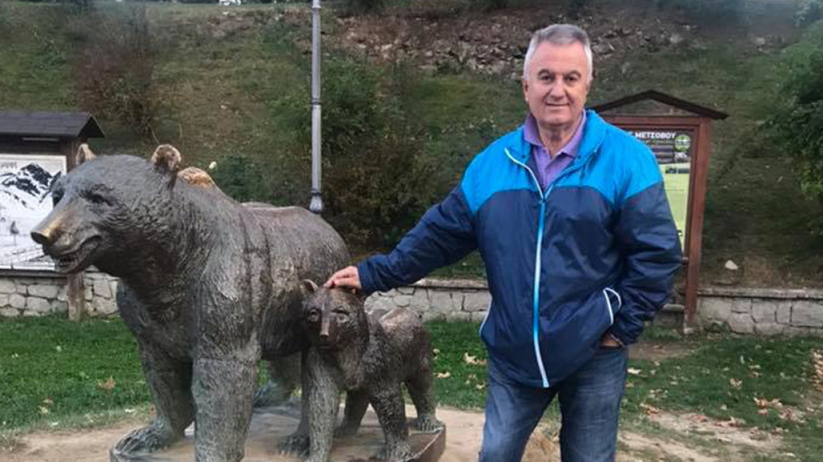 Αυτός είναι ο δήμαρχος που έβαψε με το αίμα του τους τοίχους του δημαρχείου