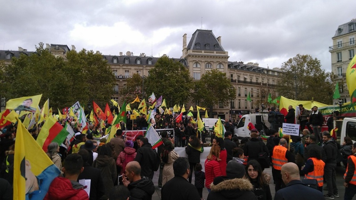 Γαλλία: Εκατοντάδες Κούρδοι διαδήλωσαν ζητώντας κυρώσεις κατά της Τουρκίας