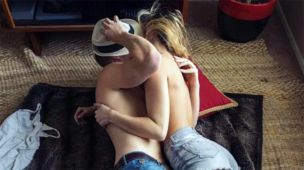 Περίεργη υπόθεση θανάτου 19χρονης που πέθανε ενώ έκανε «άγριο» σεξ