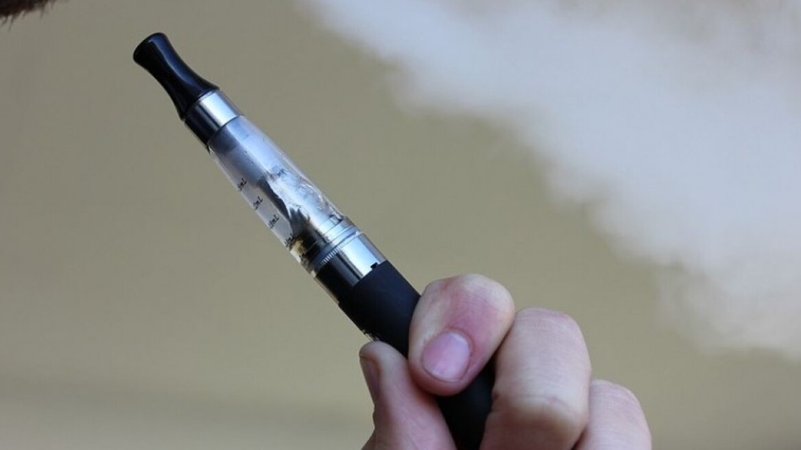 Ηλεκτρονικό τσιγάρο: Στα 21 αυξάνεται η ηλικία νόμιμης χρήσης στις ΗΠΑ