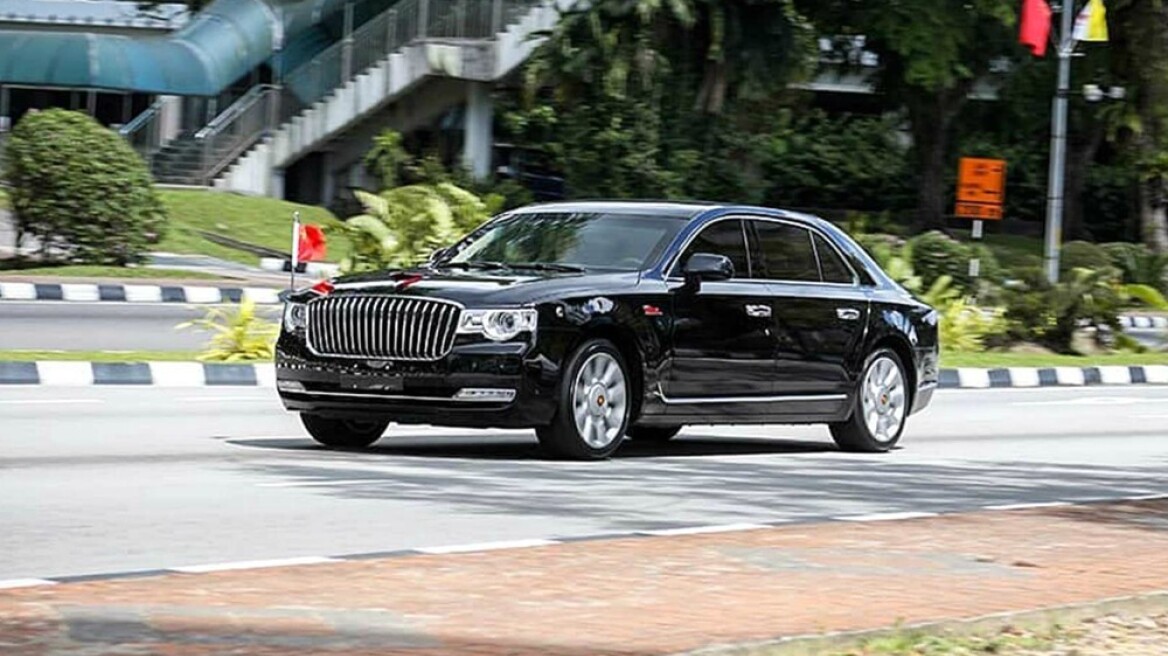 Αυτή είναι η λιμουζίνα του προέδρου της Κίνας (+video)