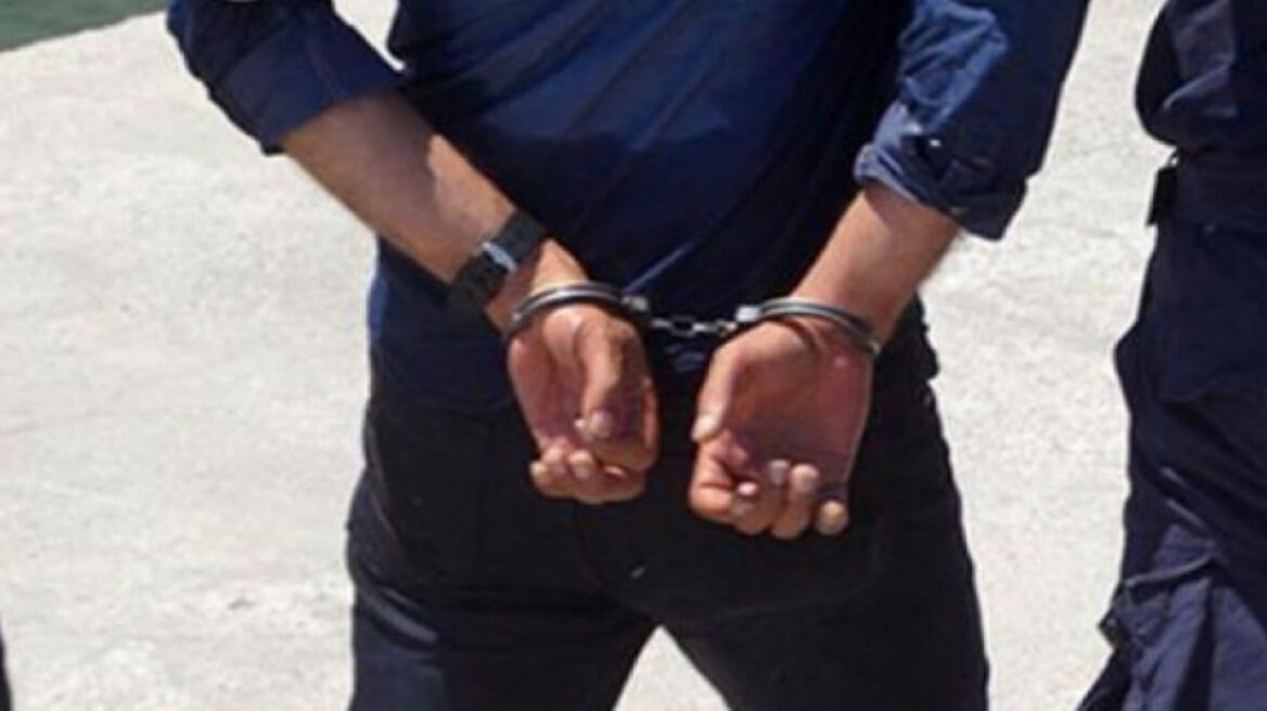 Συνελήφθη 17χρονος για κλοπές από σπίτια στη Νέα Φιλαδέλφεια