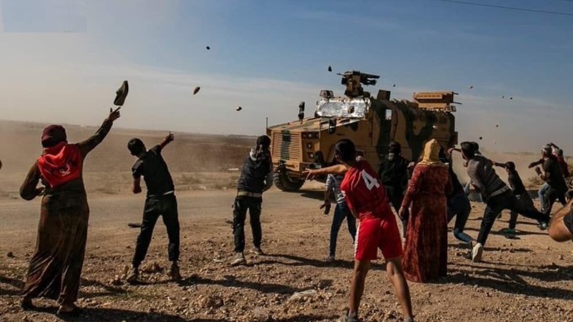 Συριακό Παρατηρητήριο: Τουρκικές δυνάμεις πυροβόλησαν διαδηλωτές στο Κομπάνι - Δύο νεκροί 