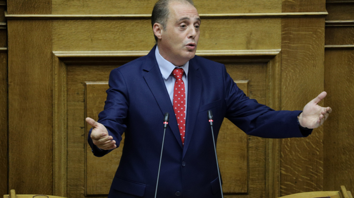 Βελόπουλος: Νομίζουν ότι κάποιος είναι αριστερός όταν είναι άπλυτος