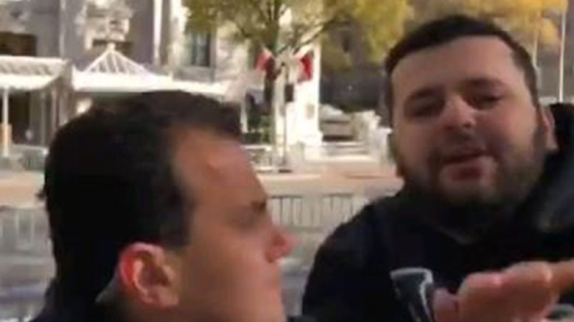 Επίθεση στον «αέρα» δέχθηκε Τούρκος δημοσιογράφος από Κούρδο έξω από τον Λευκό Οίκο