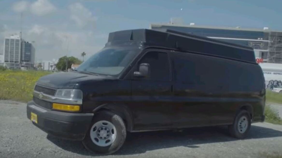 Κύπρος: Ανησυχία για κατασκοπευτικό φορτηγάκι που παρακολουθεί κινητά