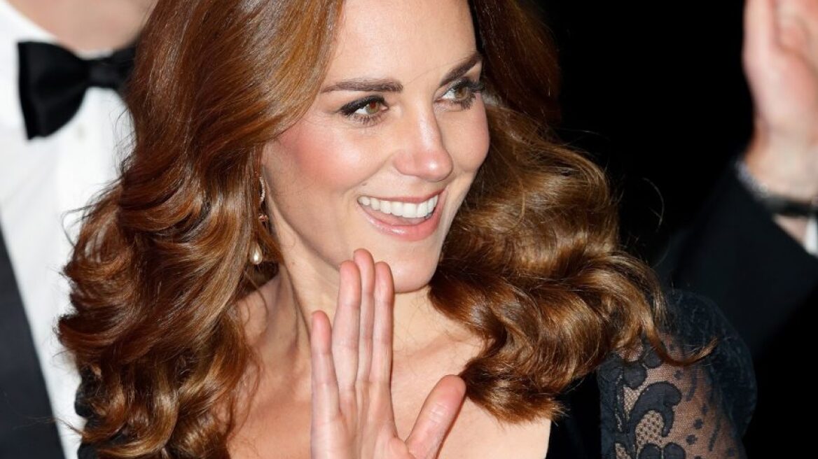 Kate Middleton: Πιο εκθαμβωτική από ποτέ με δαντελένιο Alexander McQueen φόρεμα