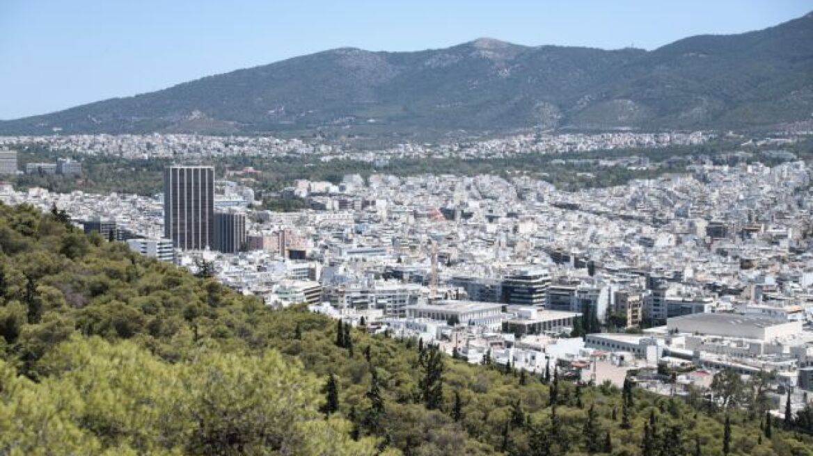 «Αστερίσκοι» από Κομισιόν για 3ετή αναστολή ΦΠΑ στην οικοδομή και θετικά σχόλια για τις αλλαγές στις αντικειμενικές