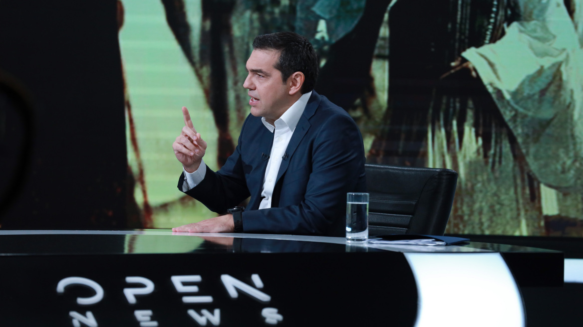 Τσίπρας: «Αρσακειάδες» για τη Novartis, «μαραθώνιος» για το Πολυτεχνείο και... Deutche Welle επί κατοχής!
