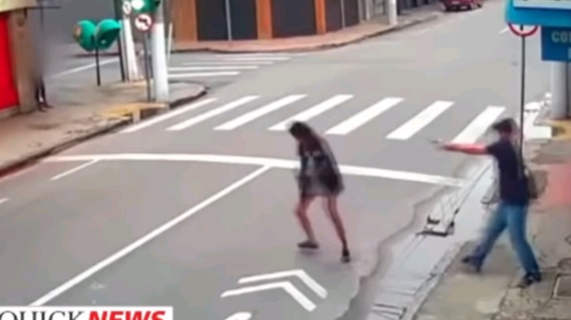 Βίντεο-σοκ από τη Βραζιλία: Άστεγη ζήτησε χρήματα από περαστικό κι εκείνος έβγαλε πιστόλι και την εκτέλεσε! 
