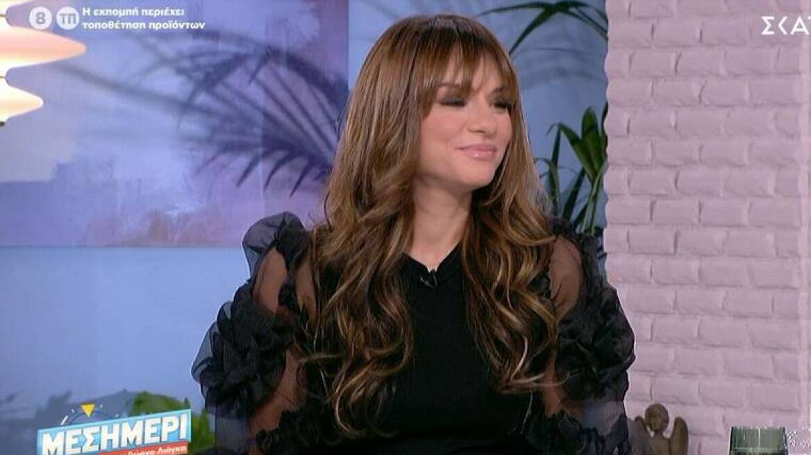 Ελένη Τσολάκη: Ντυμένη στα μαύρα μίλησε για τον θάνατο της γιαγιάς της