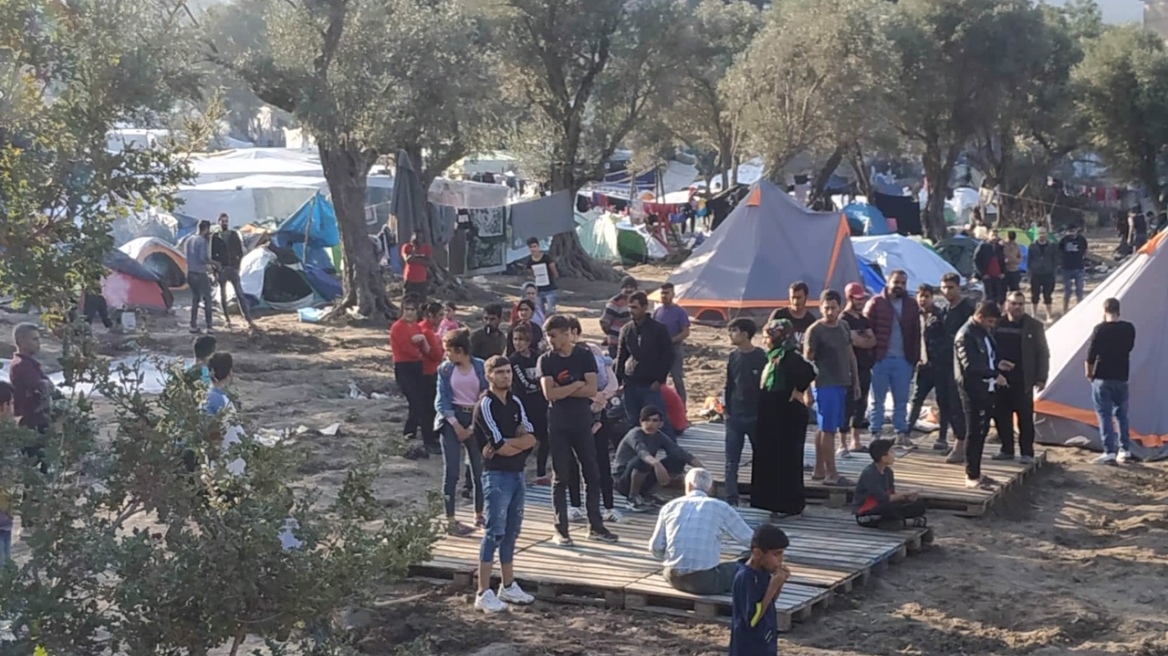 Μεταναστευτικό: Εκρηκτική η κατάσταση στη Χίο από τις συνεχιζόμενες ροές 