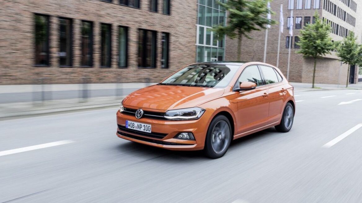 To VW Polo "πηγαίνει" μόνο του!