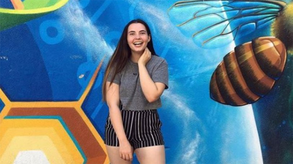 Η εφιαλτική ζωή μίας κοπέλας που είναι αλλεργική στο νερό 