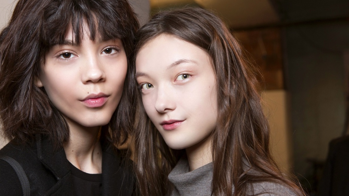 6 προϊόντα που καθαρίζουν την επιδερμίδα και της χαρίζουν ματ όψη