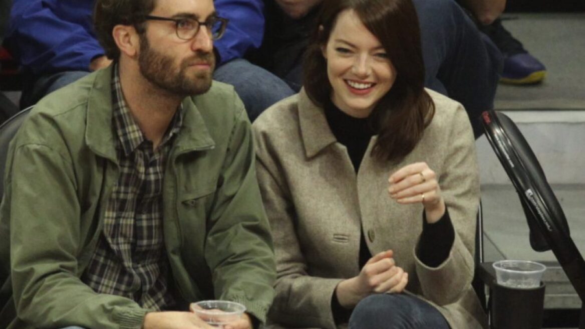 Τρία πράγματα που πρέπει να ξέρεις για τον αρραβωνιαστικό της Emma Stone