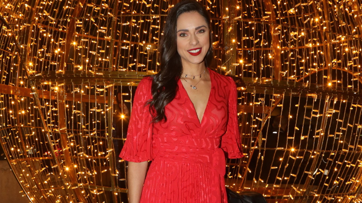 H Ευαγγελία Συριοπούλου είναι ερωτευμένη με τον οικονομολόγο Στράτο Πατσατζή