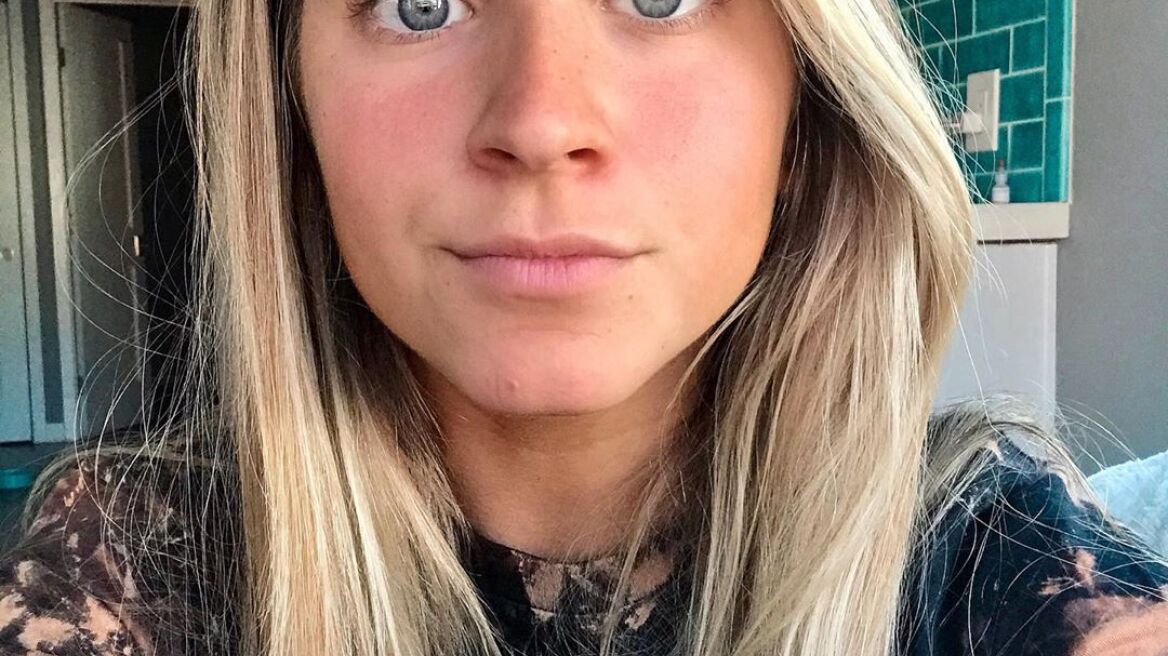 Vegan influencer τρώει κρέας και σοκάρει τους folllowers της!