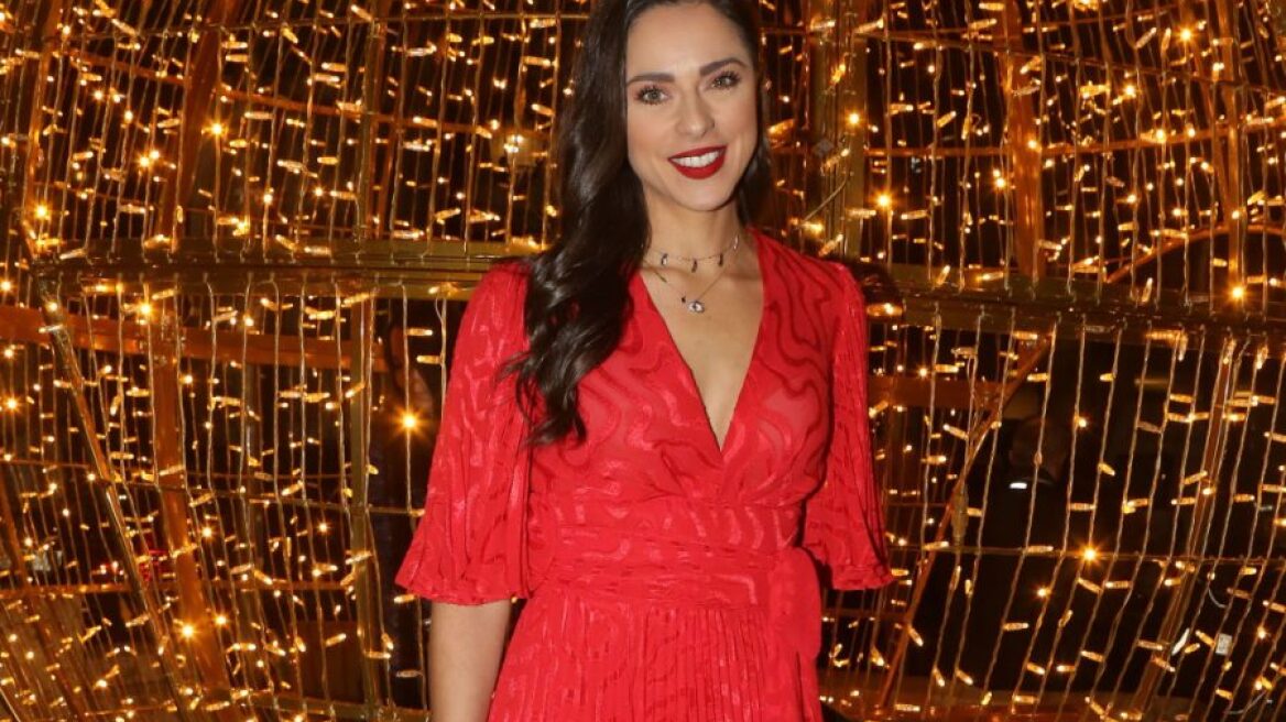 H Ευαγγελία Συριοπούλου είναι ερωτευμένη με τον οικονομολόγο Στράτο Πατσατζή