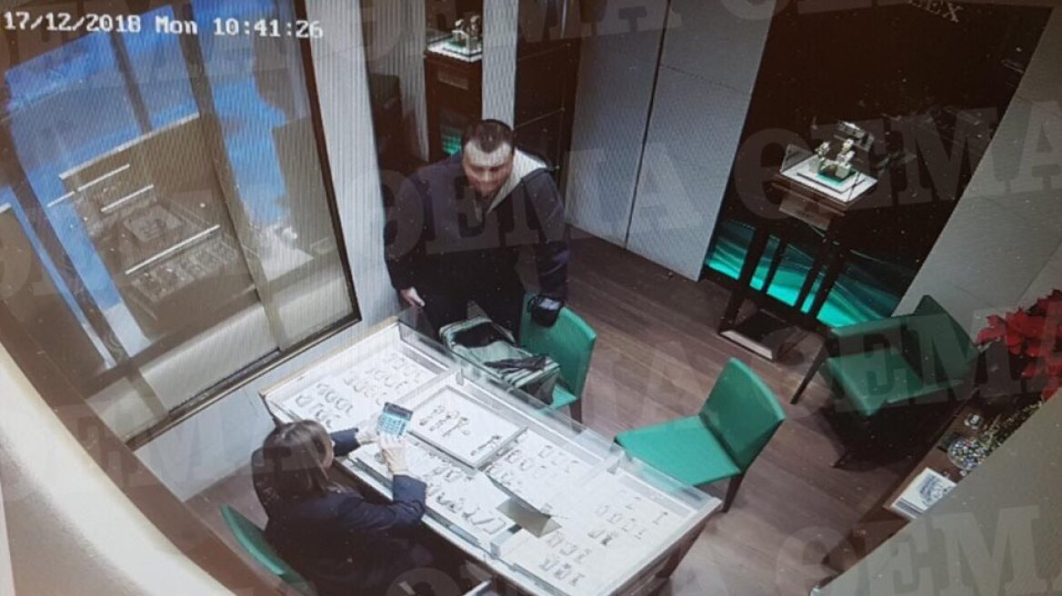 Έπιασαν τον Μολδαβό που είχε κλέψει 40 ρολόγια Rolex από τη Βουκουρεστίου