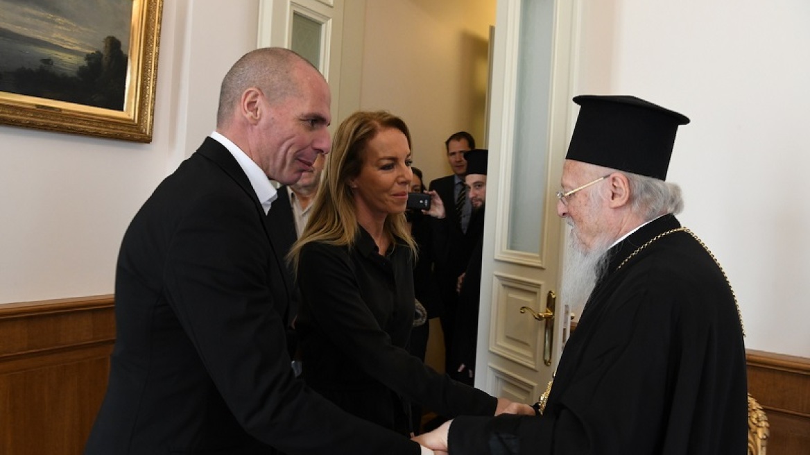 Ο Γιάνης Βαρουφάκης με τη Δανάη Στράτου στο Οικουμενικό Πατριαρχείο