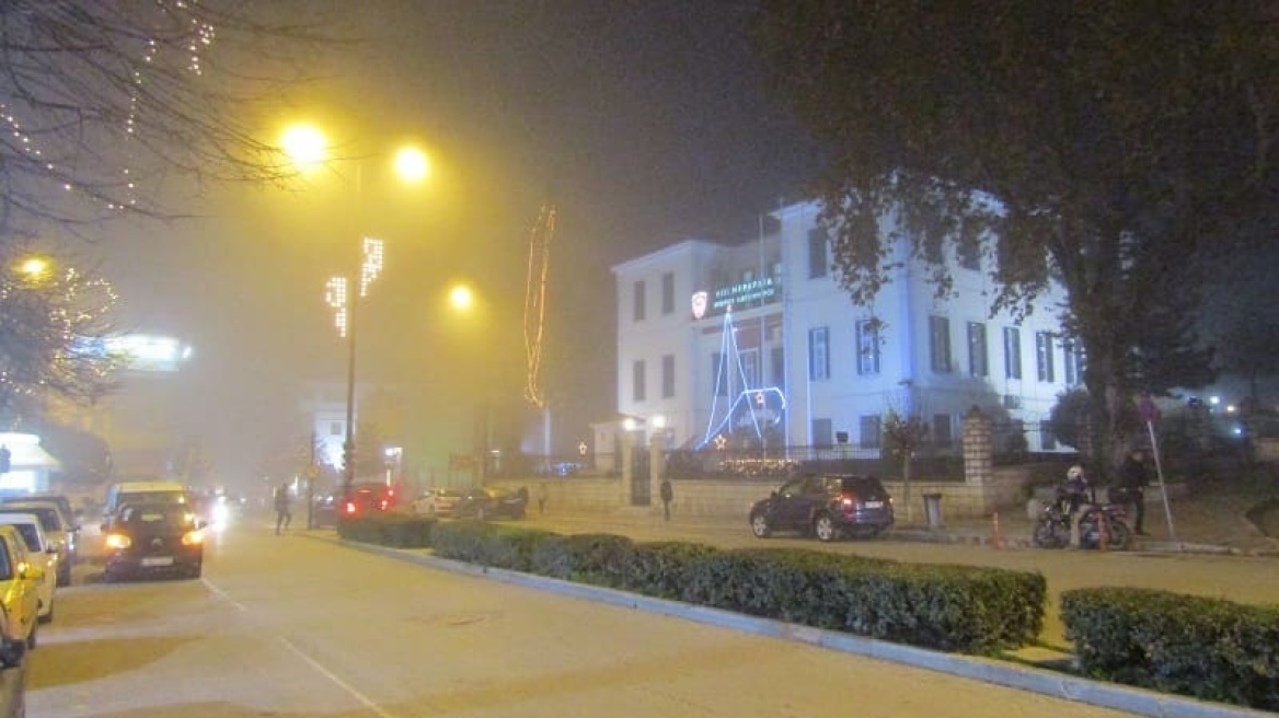 Ιωάννινα: Ορατότης μηδέν από την πυκνή ομίχλη