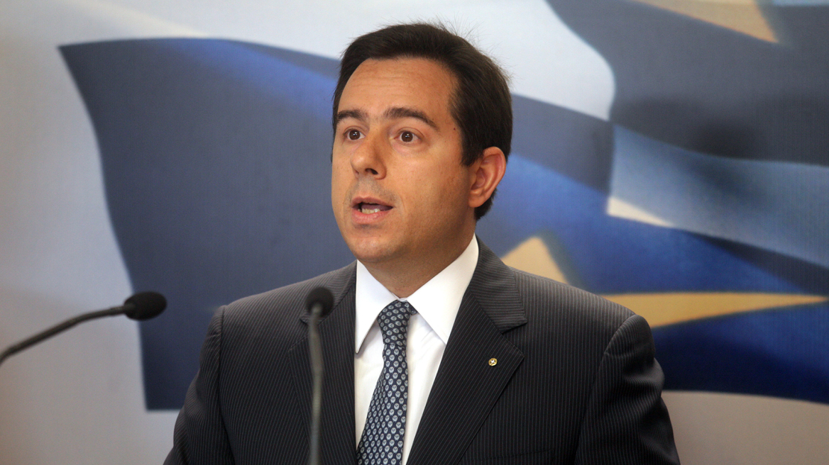 Ασφαλιστικές εισφορές: «Από τον Ιούλιο του 2020, η μείωση κατά 0,9%», σύμφωνα με τον Μηταράκη 