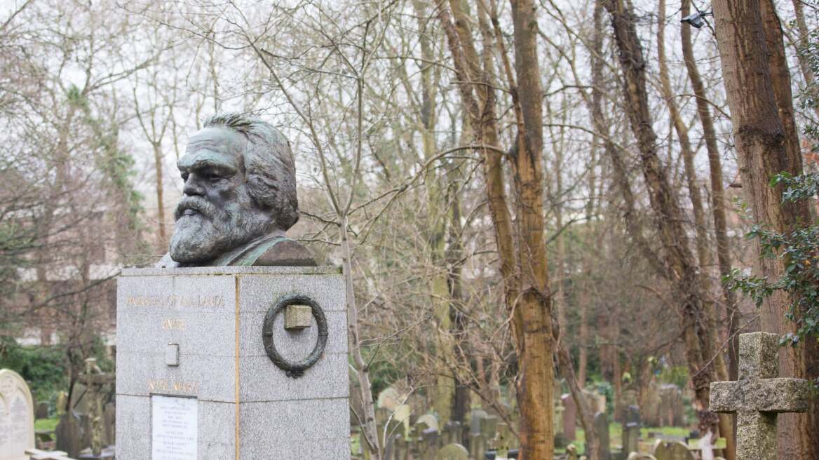 Λονδίνο: Έβαλαν κάμερες ασφαλείας για να φυλάξουν καλύτερα τον τάφο του Μαρξ