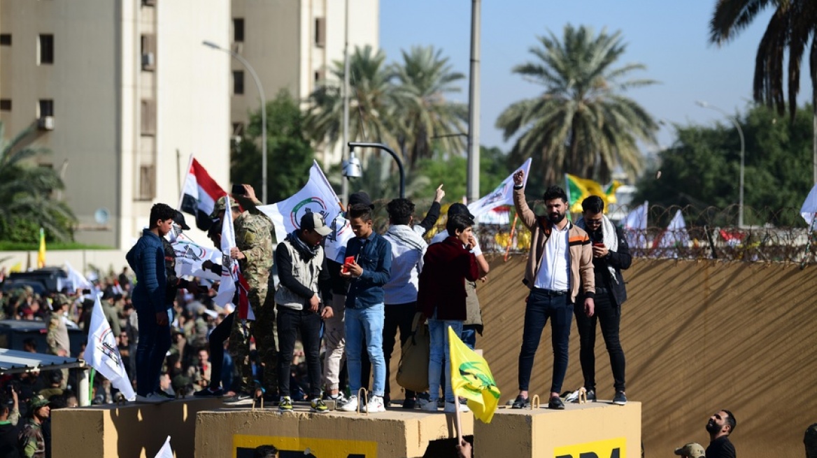 Ιράκ: «Αστακός» η πρεσβεία των ΗΠΑ μετά τα βίαια επεισόδια - Τουλάχιστον 12 τραυματίες