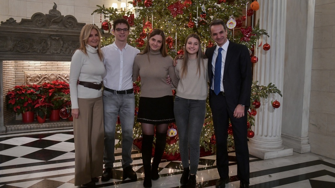 Μητσοτάκης: «Αφήνουμε πίσω το ψέμα και την ανικανότητα και βαδίζουμε μπροστά με σιγουριά» 