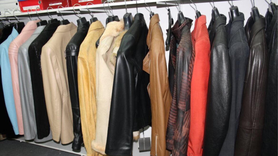 Πάτρα: Μπούκαραν σε κατάστημα και πήραν 110 μπουφάν! 