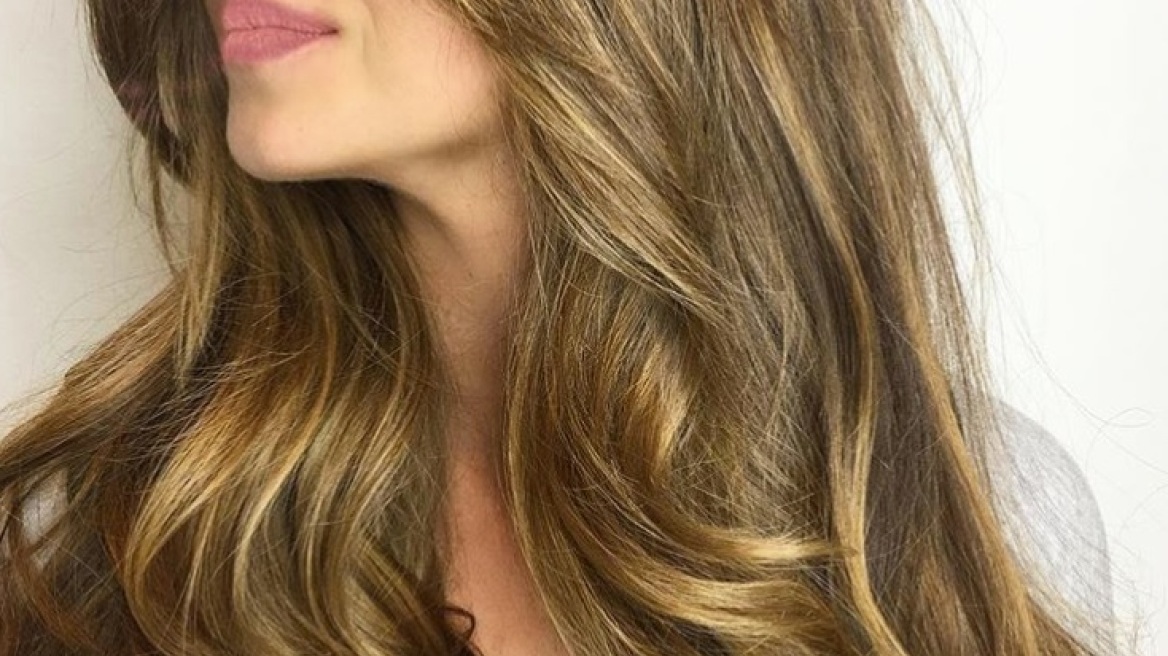 Η νέα τεχνική που αλλάζει τα δεδομένα στη βαφή μαλλιών