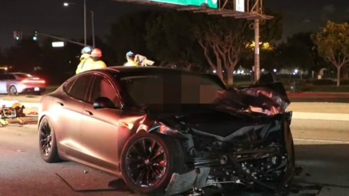 Προβληματισμός: "Σκοτώνουν" τα Tesla; - Δείτε το video