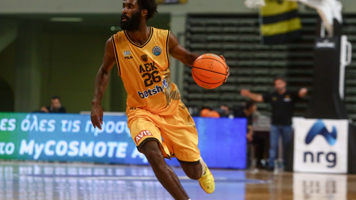 Το αντίο του Σαντ-Ρος στους φίλους της ΑΕΚ: Όπου και να πάω θα ροκάρω κιτρινόμαυρα