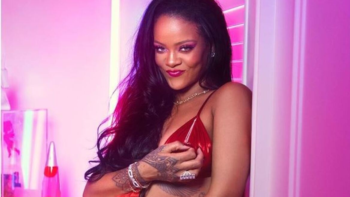 Οι σέξι φωτογραφίες της Ριάνα για τα εσώρουχά της ενόψει Αγίου Βαλεντίνου