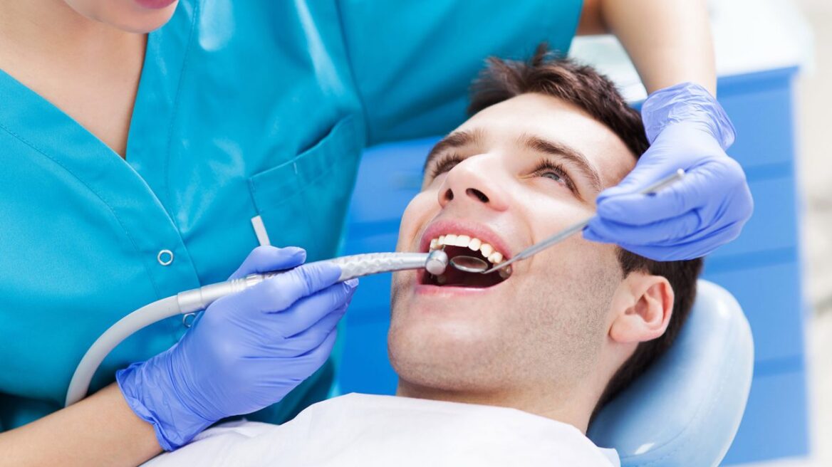 Φοβάστε τον οδοντίατρο: Τρία βήματα για να το ξεπεράσετε