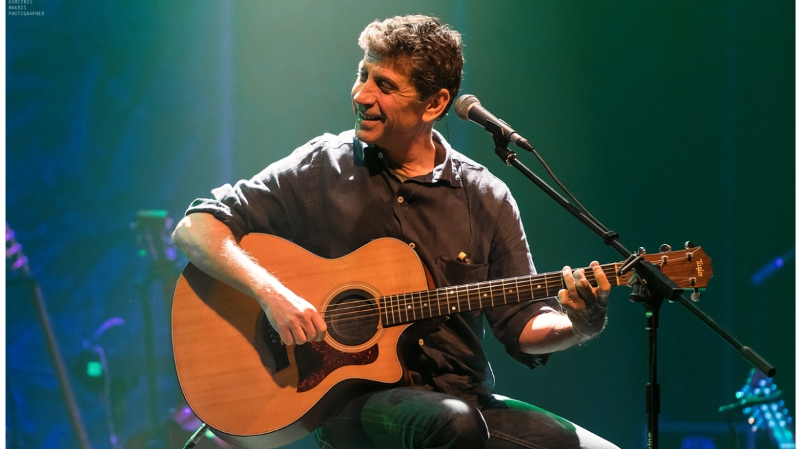 Ο Σωκράτης Μάλαμας για δύο τελευταία Σάββατα στην «Ακτή Πειραιώς»