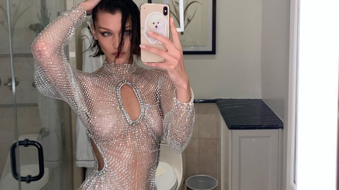 Η Μπέλα Χαντίντ με το Burberry κορμάκι της είναι ό,τι πιο σέξι έχετε δει