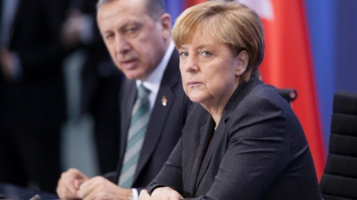 Bild: Ο Ερντογάν πίεσε τη Μέρκελ για να μην πάει η Ελλάδα στη σύνοδο για τη Λιβύη