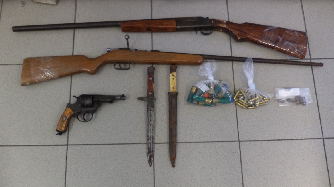 Φλώρινα: Μαζί με τις κλεμμένες σόμπες βρήκαν και οπλοστάσιο!