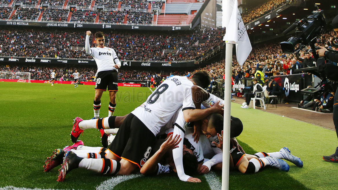 La Liga, Βαλένθια - Μπαρτσελόνα 2-0: Χαμένη στη... μετάβαση 