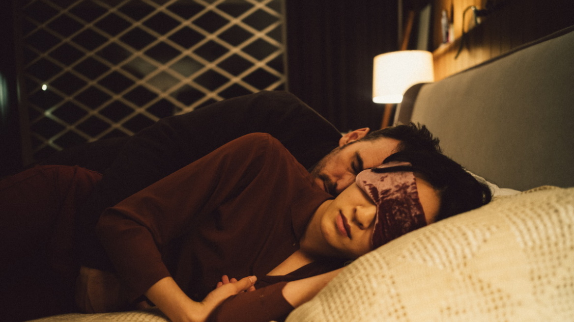 Κυκλοφορεί η νέα ταινία του Γιώργου Λάνθιμου με πρωταγωνιστή τον Ματ Ντίλον 