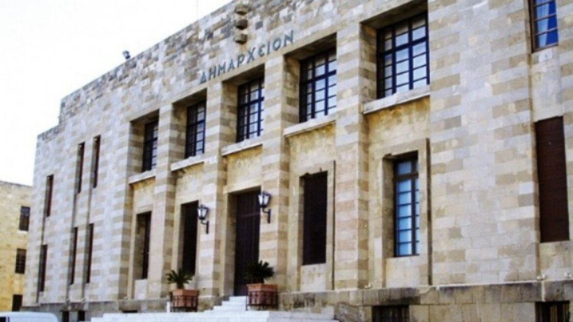 «Πόλεμος» για έργο οδοφωτισμού ύψους 25 εκατ. στην Ρόδο