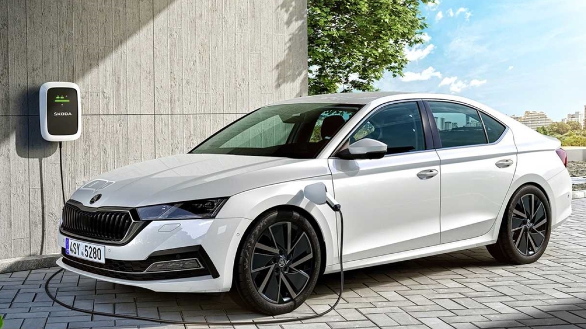 H νέα Skoda Octavia RS θα είναι plug-in υβριδική