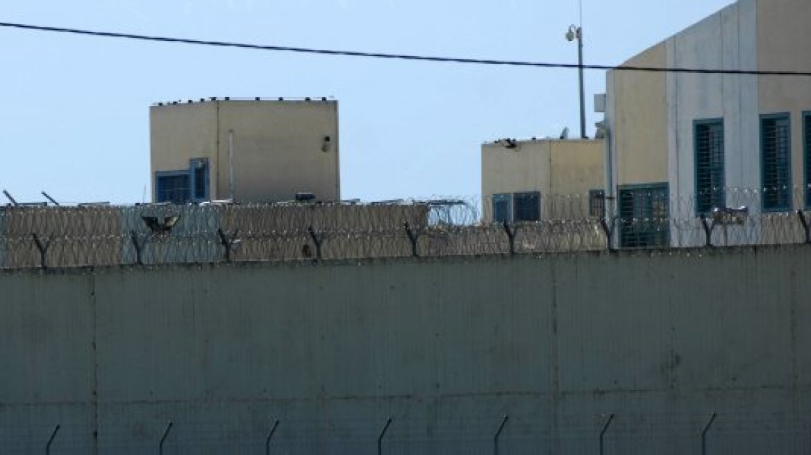 Τρίκαλα: Σήκωσαν drone και έριξαν ναρκωτικά και κινητά στις φυλακές 