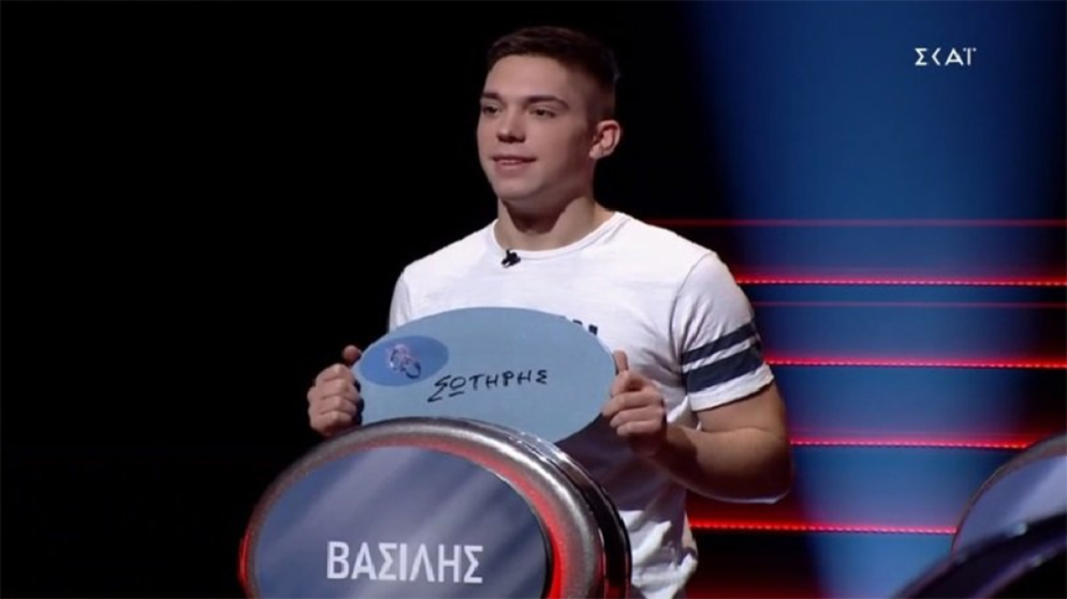 Θρασύς 18χρονος στον Τάσο Τρύφωνος: «Ήρθα να σε γλεντήσω, δεν μου αρέσει η συμπεριφορά σου» 